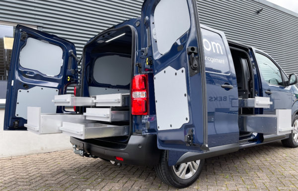 Système BEKS_Systems sur la porte arrière et latérale